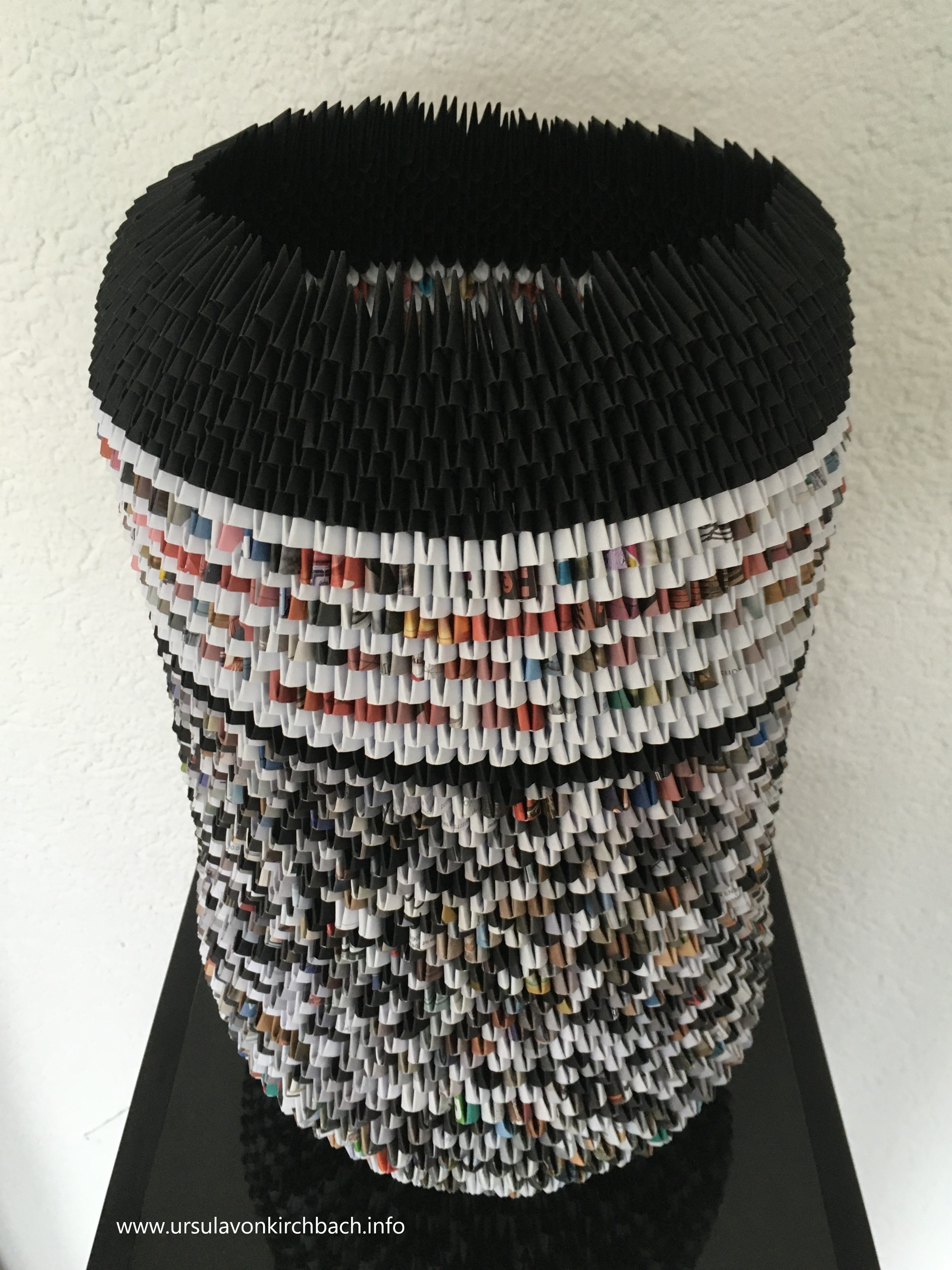 Papierobjekt Altpapier+weiß